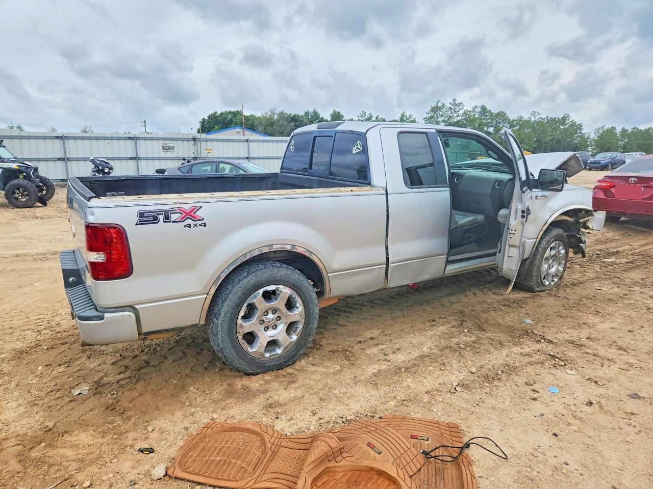 2005 Ford F150 Серебряный vin: 1FTRX14W45FA34017