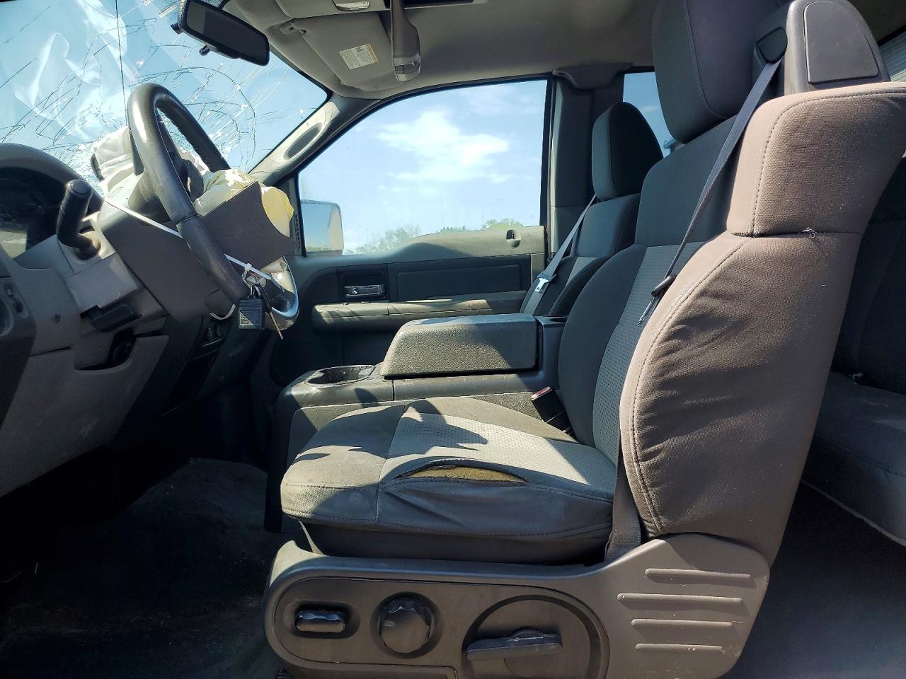 2008 Ford F150 Red vin: 1FTRX14W58FA82744