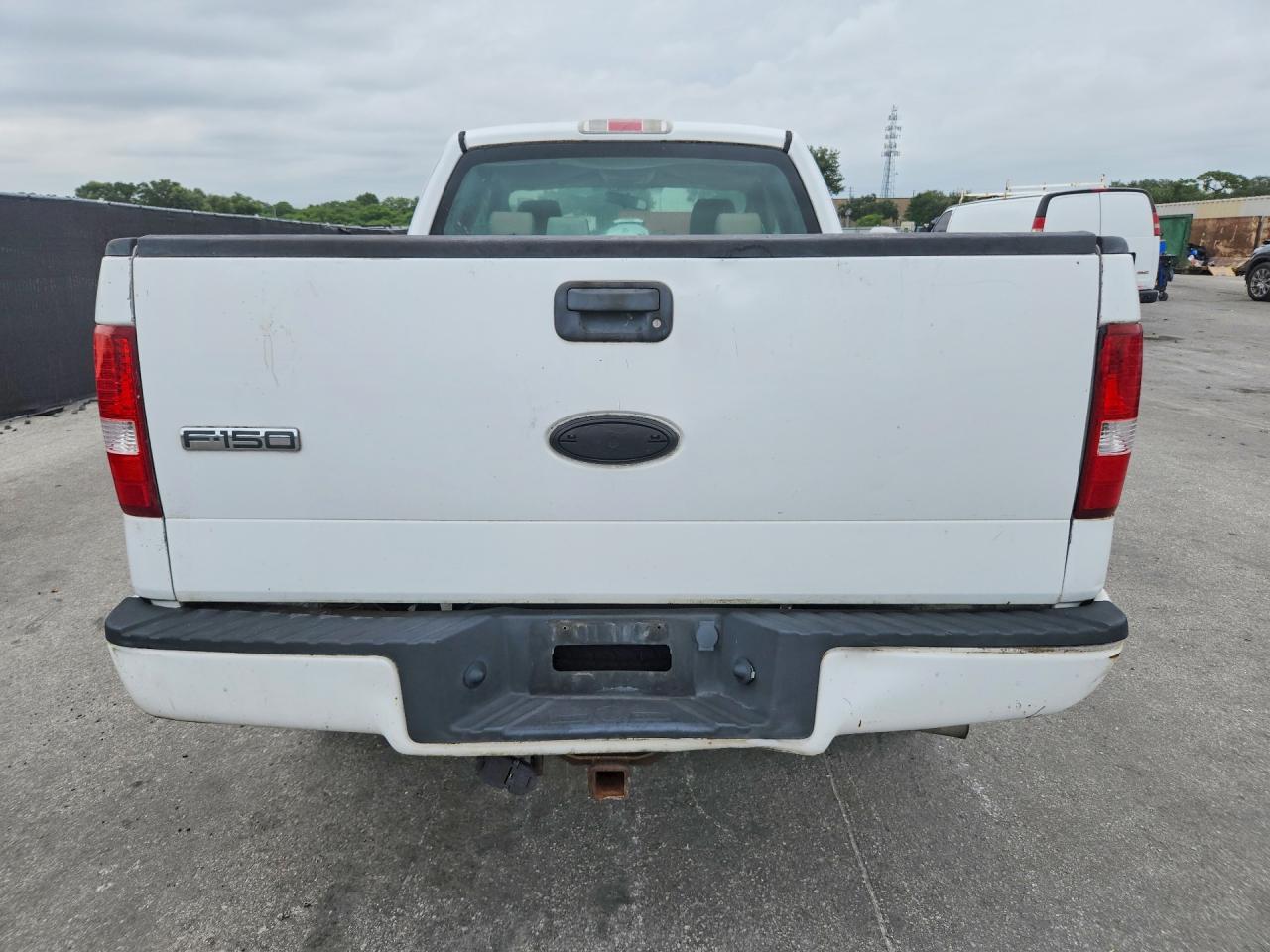 2008 Ford F150 White vin: 1FTRX14W58FC01554