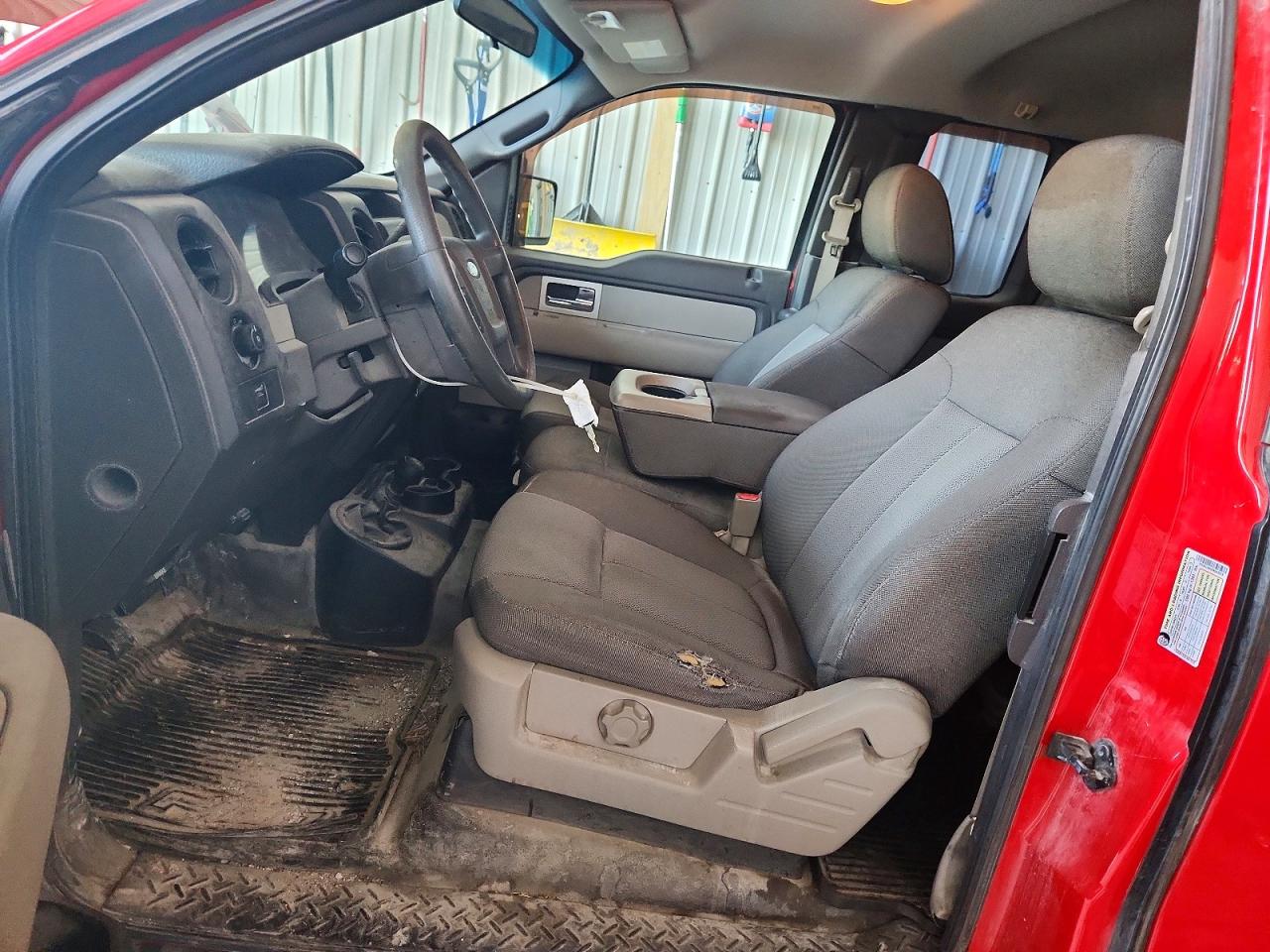 2009 Ford F150 Super Cab Red vin: 1FTRX14W59KB43678
