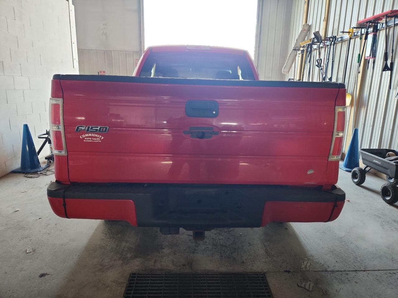 2009 Ford F150 Super Cab Red vin: 1FTRX14W59KB43678 Damage: Tailgate, Chipped, 2