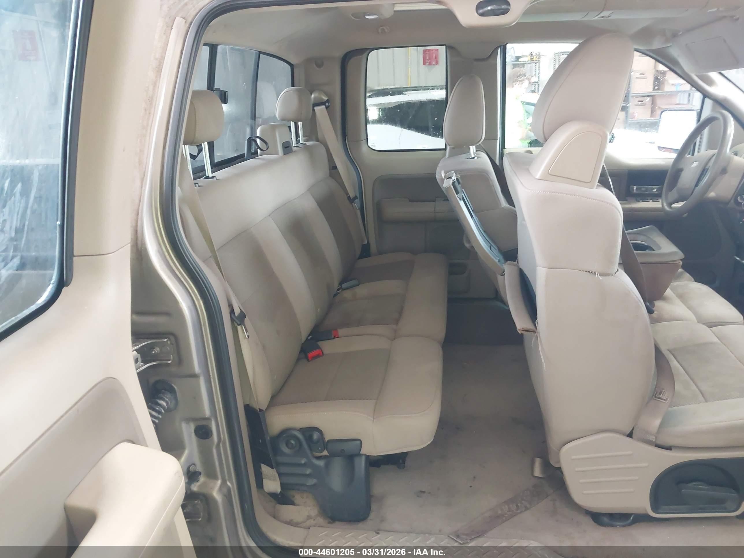 2004 Ford F-150 Stx/xl/xlt Beige vin: 1FTRX14W64NA81067