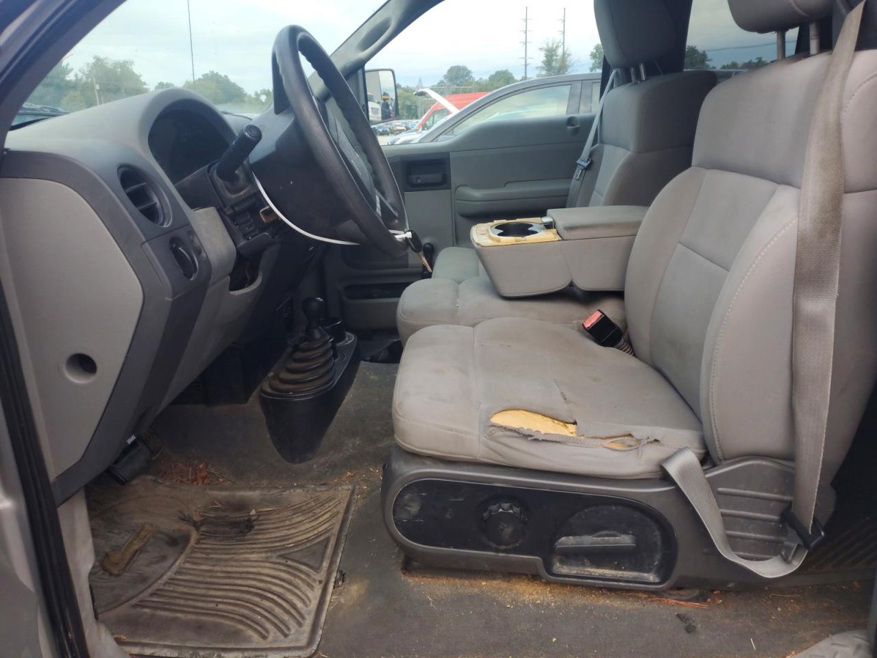2004 Ford F150 Silver vin: 1FTRX14W64NC12952