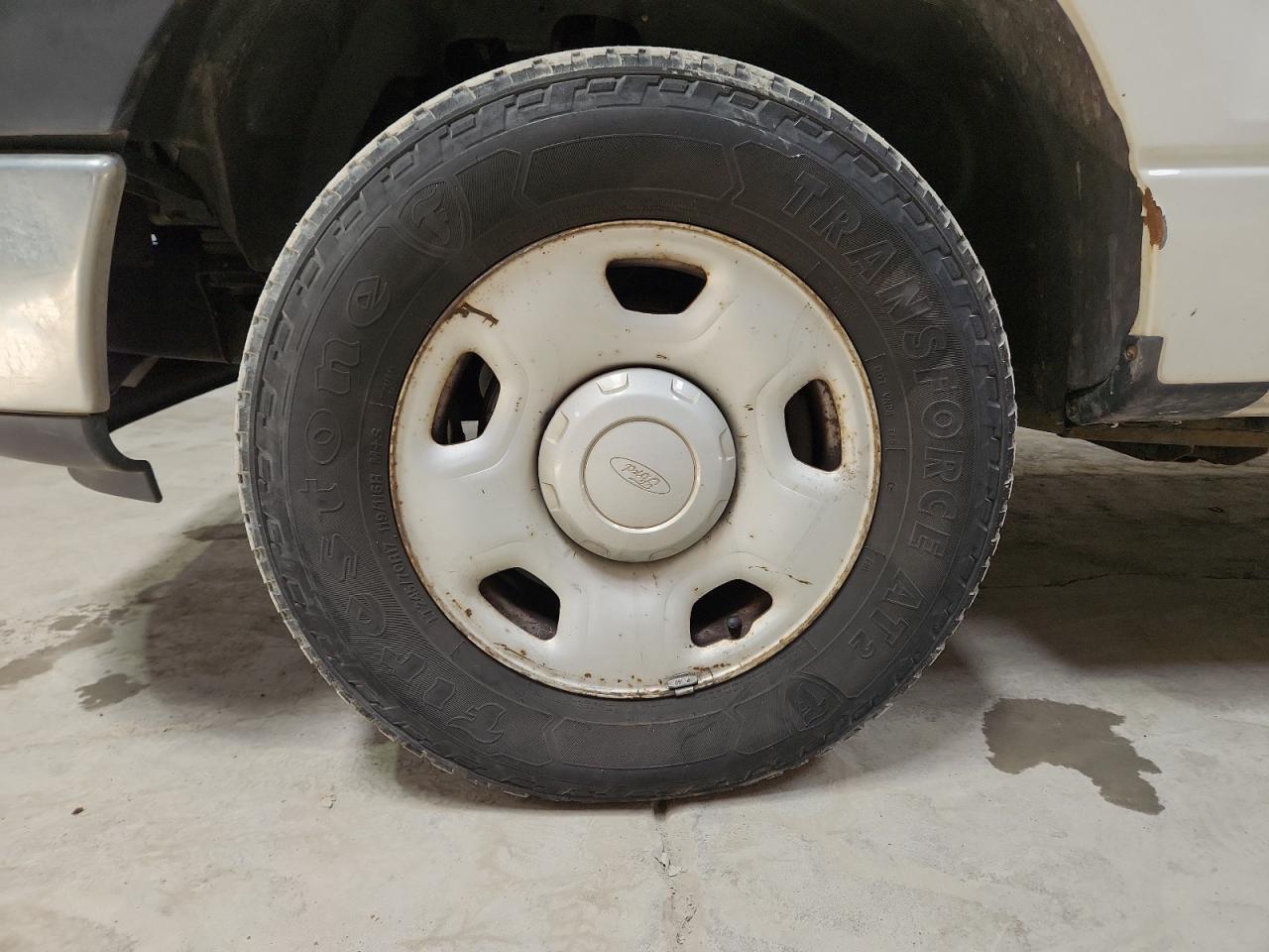 2008 Ford F150 White vin: 1FTRX14W68KC89294 Damage: Left Front Wheel, Curb Rash, > 12 Inches