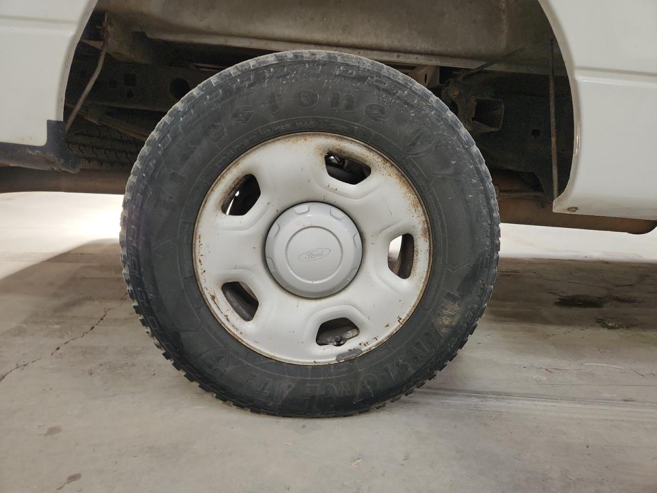 2008 Ford F150 White vin: 1FTRX14W68KC89294 Damage: Right Rear Wheel, Corrosion, > 12 Inches