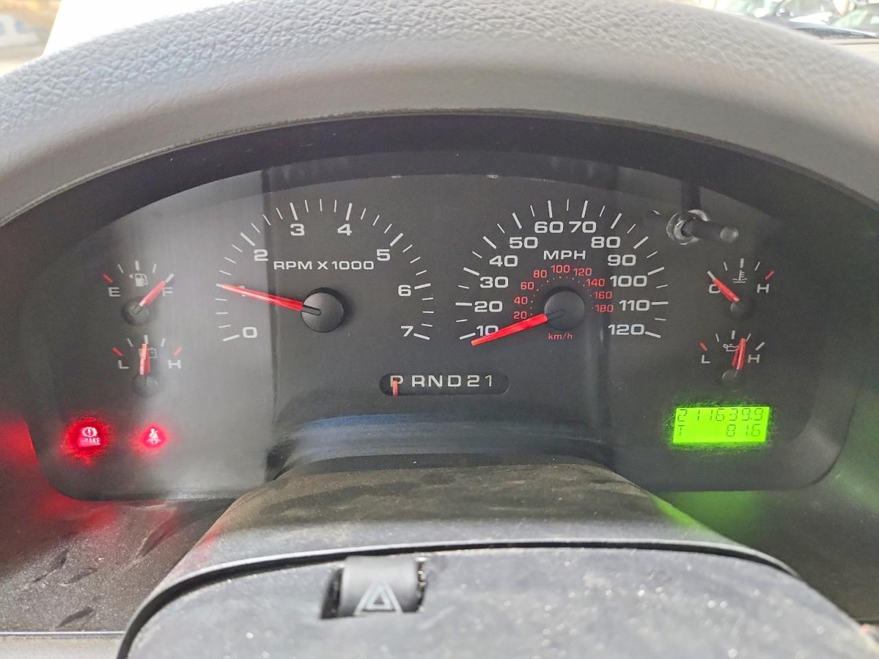 2008 Ford F150 White vin: 1FTRX14W68KC89294