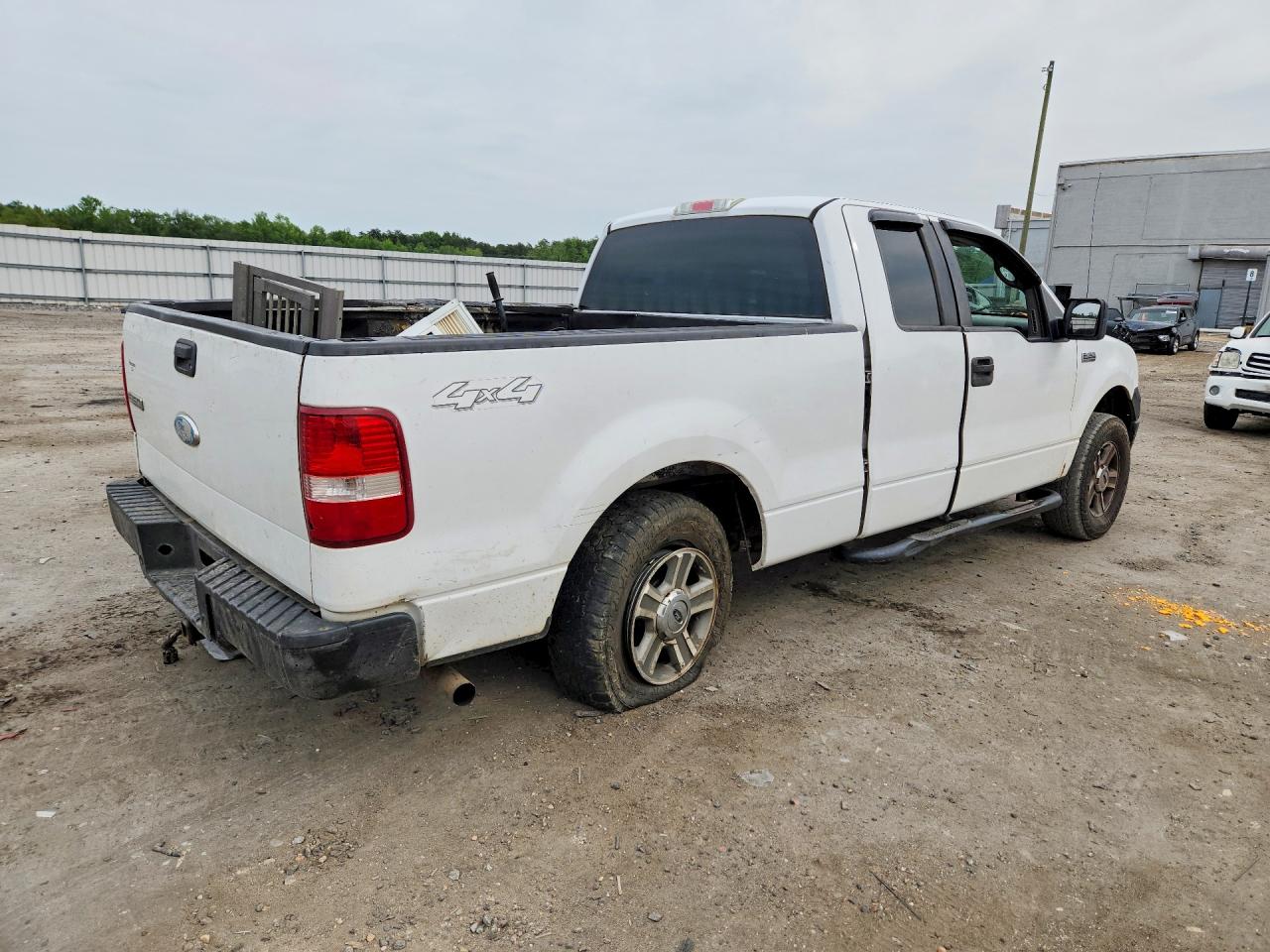 2008 Ford F150 White vin: 1FTRX14W68KD28255