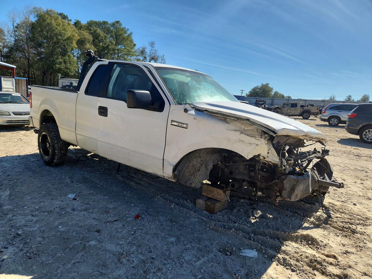 2007 Ford F150 White vin: 1FTRX14W77KC18099