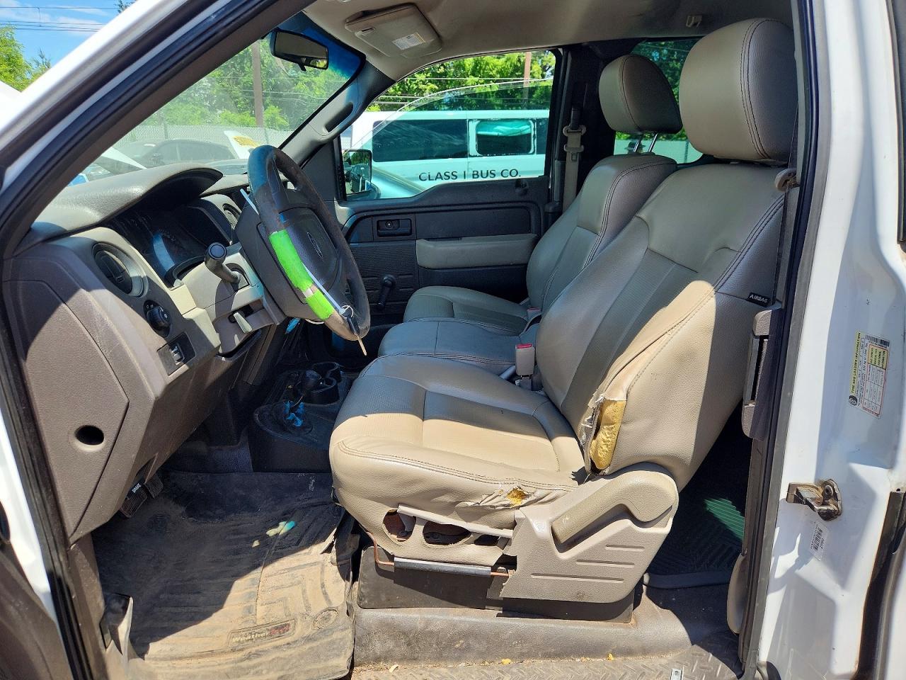 2009 Ford F150 Super Cab White vin: 1FTRX14W79FA02152