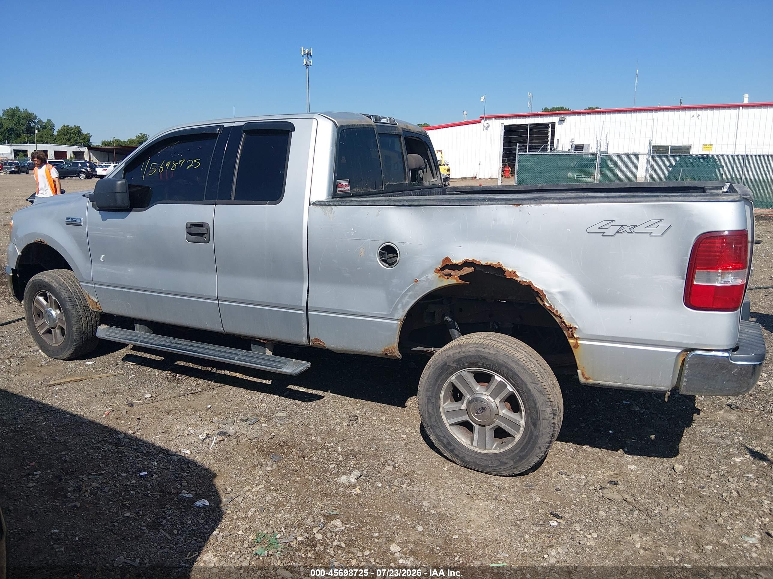 2004 Ford F-150 Stx/xl/xlt Серебряный vin: 1FTRX14W84FA17428