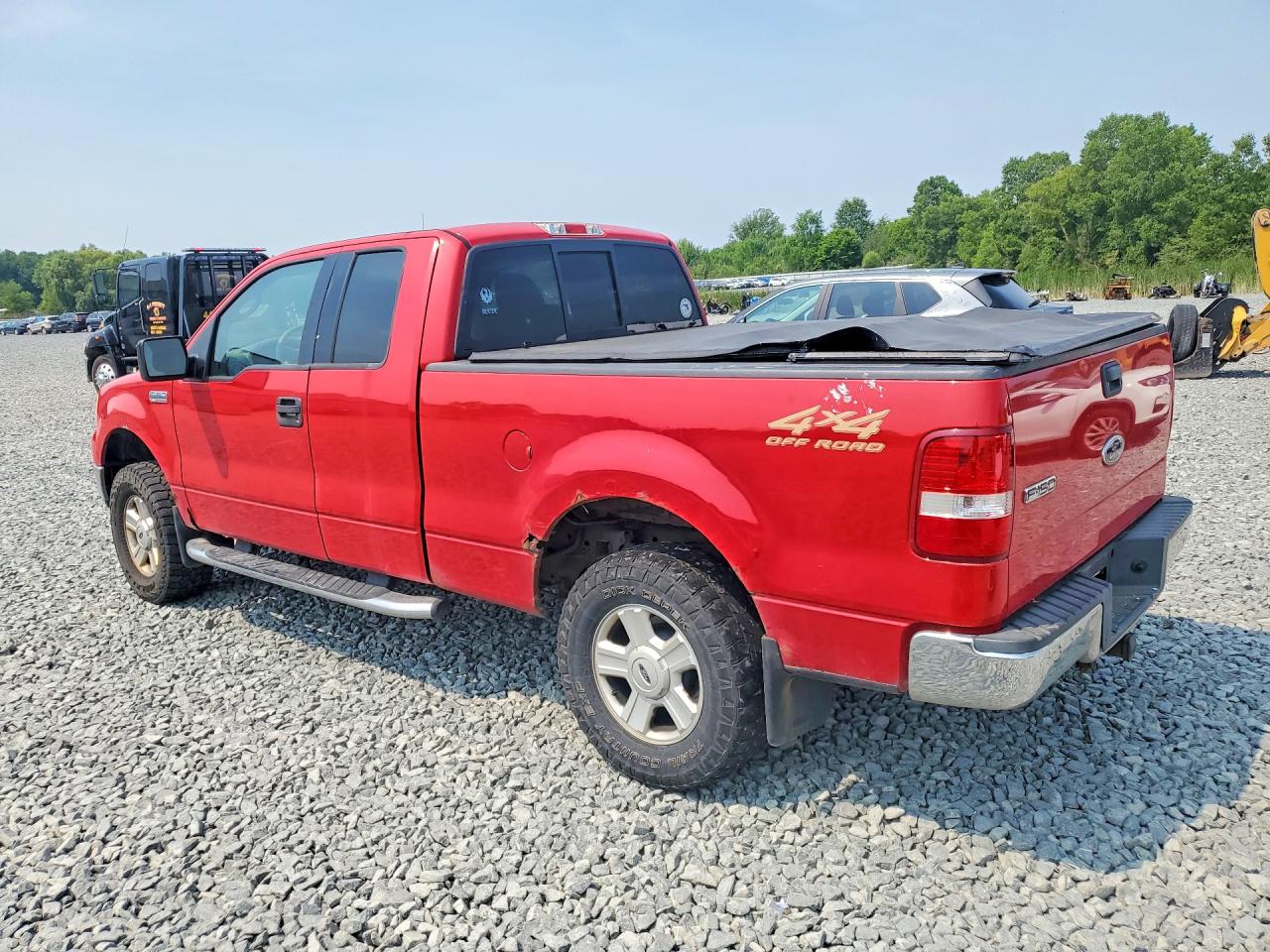 2004 Ford F150 Red vin: 1FTRX14W84NA40522