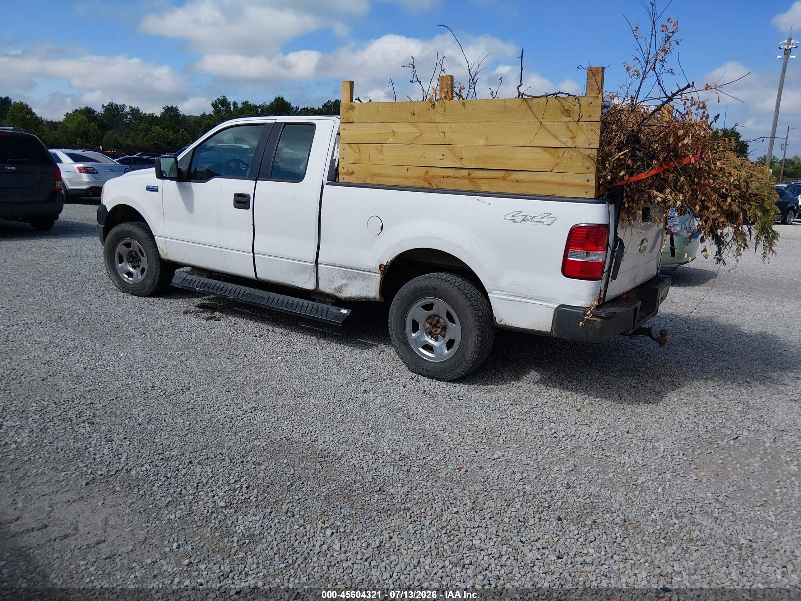 2005 Ford F-150 Stx/xl/xlt White vin: 1FTRX14W95NB40002