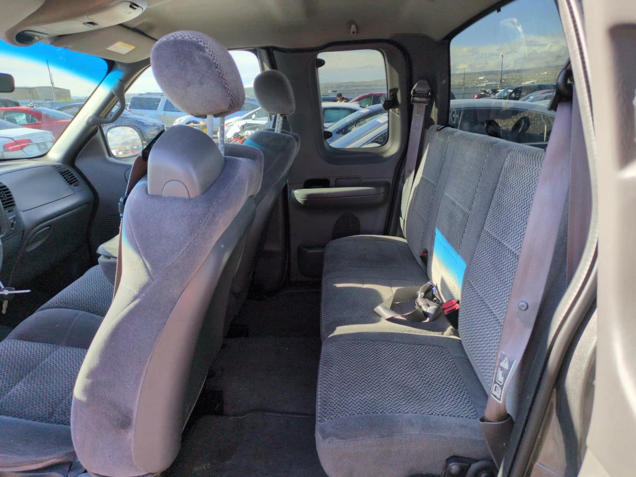2002 Ford F150 Gray vin: 1FTRX17202NA40343