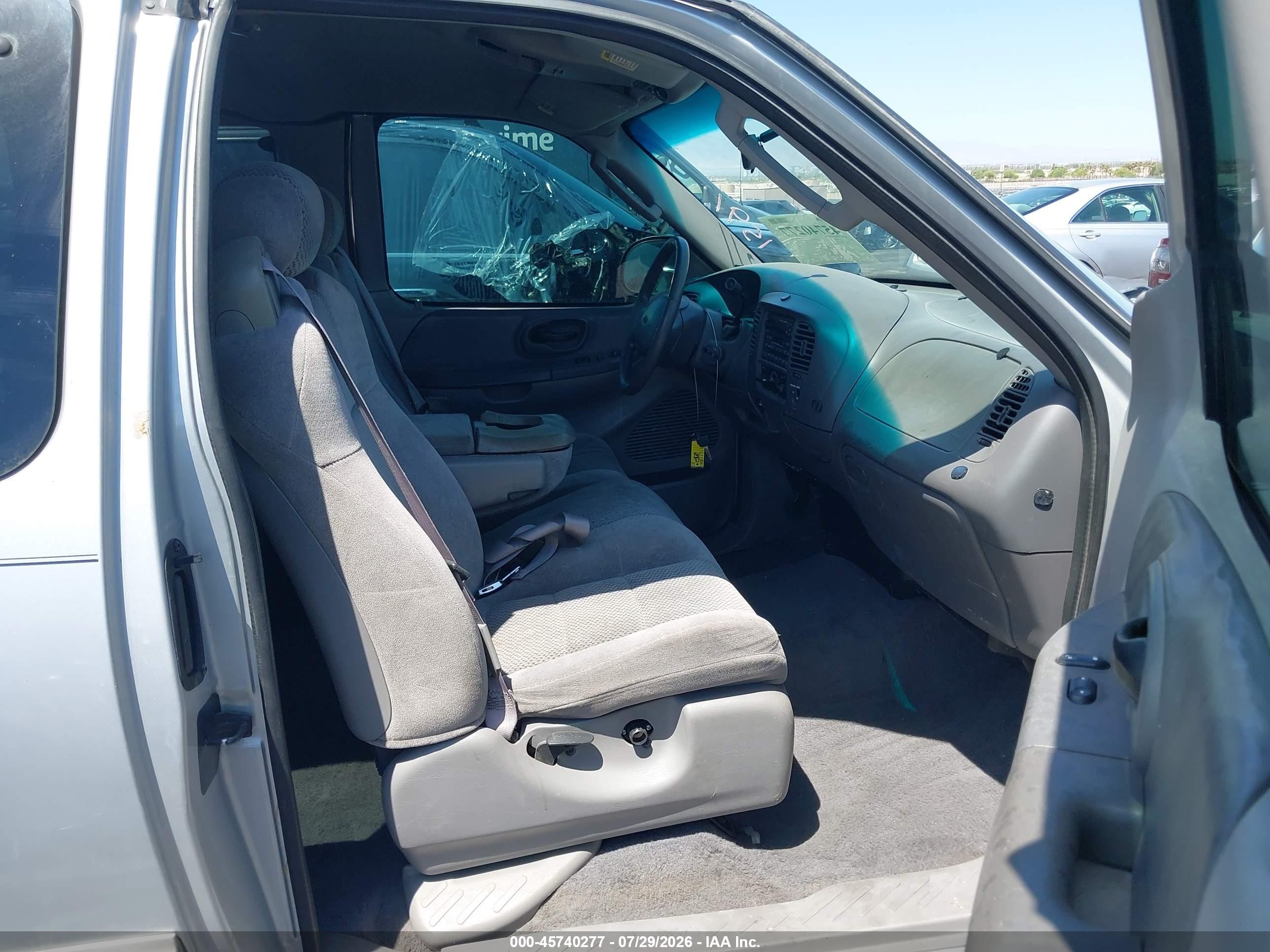 2002 Ford F-150 Xl/xlt Silver vin: 1FTRX17202NB11864