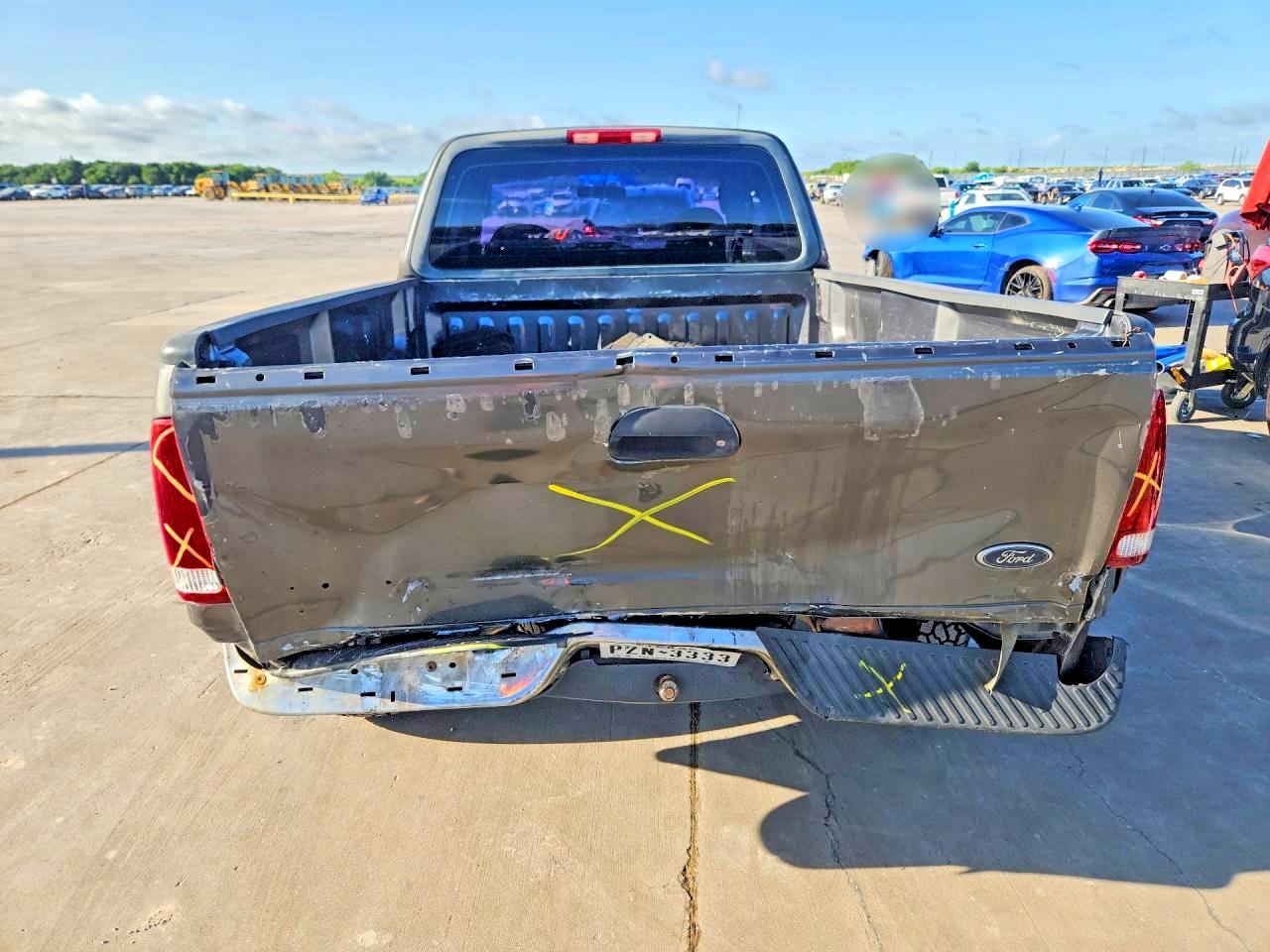 2002 Ford F150 Gray vin: 1FTRX17202NC07249