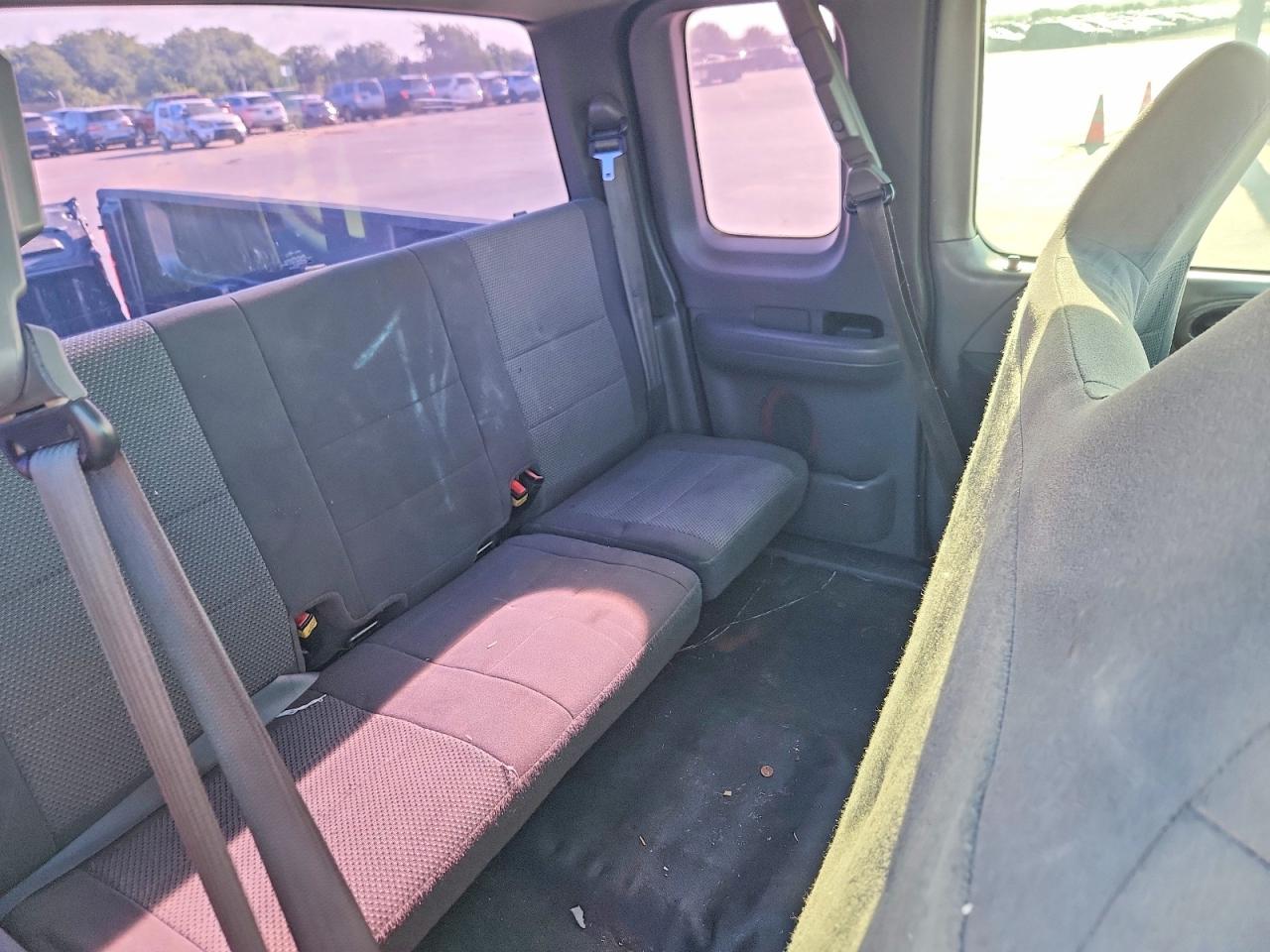 2002 Ford F150 Gray vin: 1FTRX17202NC07249