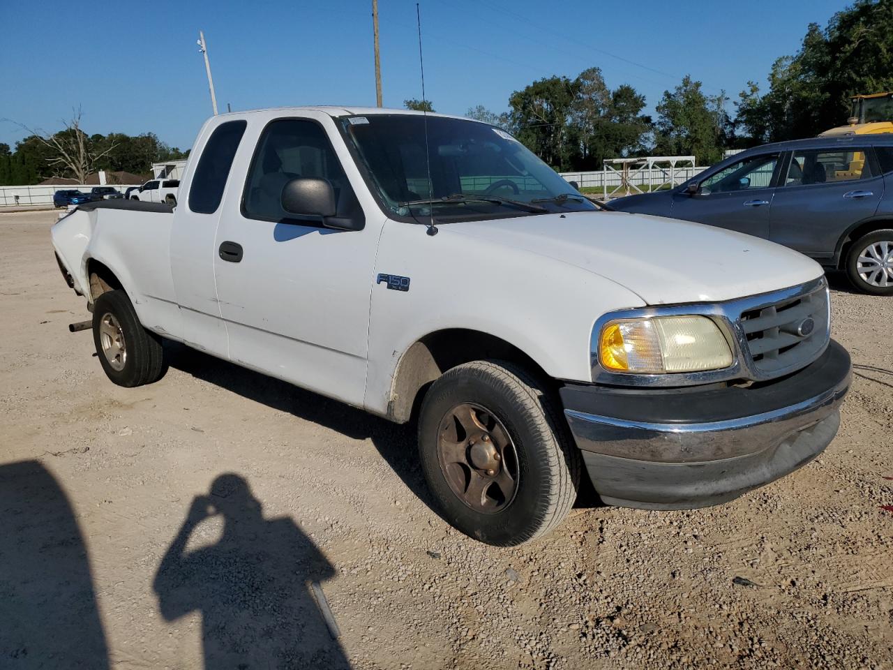 2003 Ford F150 White vin: 1FTRX17203NB45949