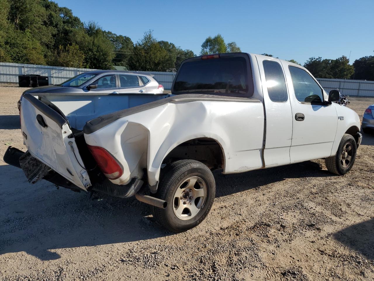 2003 Ford F150 White vin: 1FTRX17203NB45949
