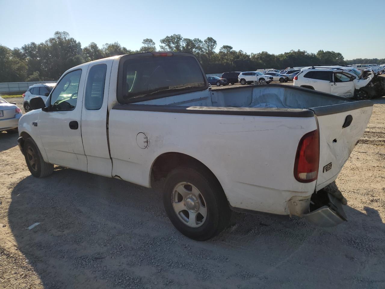2003 Ford F150 White vin: 1FTRX17203NB45949