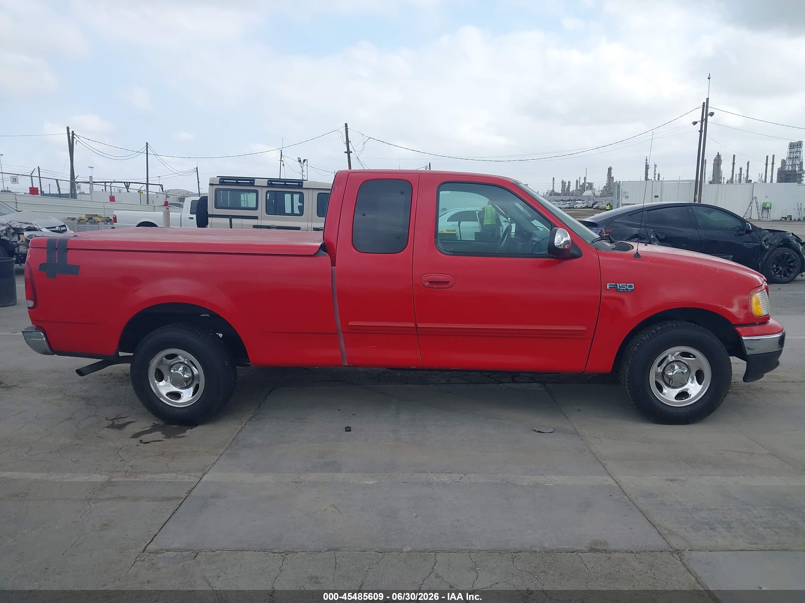 2003 Ford F-150 Xl/xlt Red vin: 1FTRX17233NA75895