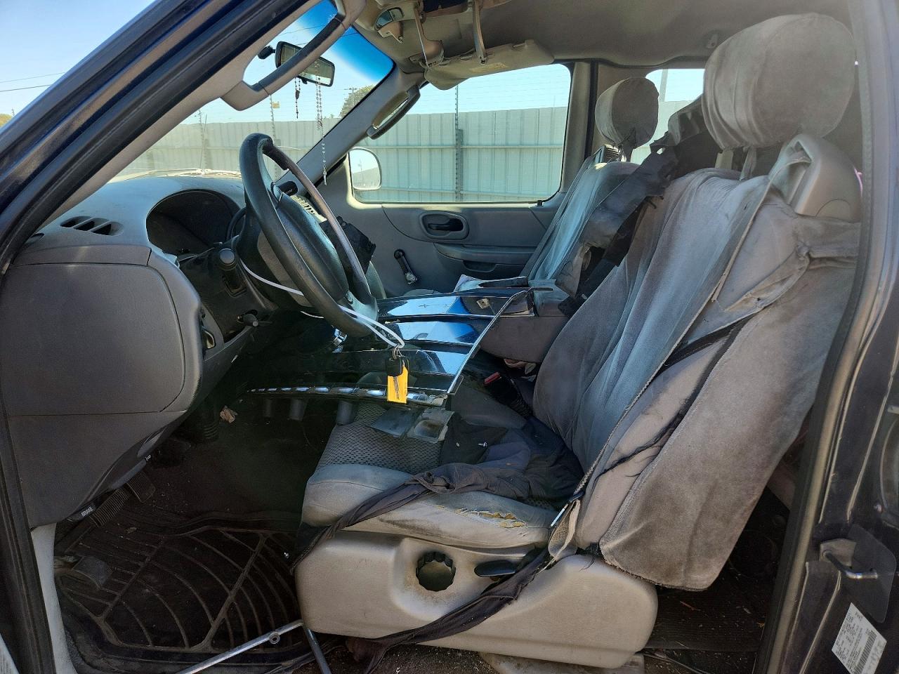 2003 Ford F150 Blue vin: 1FTRX17233NA89022