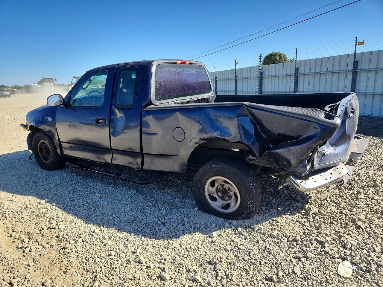 2003 Ford F150 Blue vin: 1FTRX17233NA89022