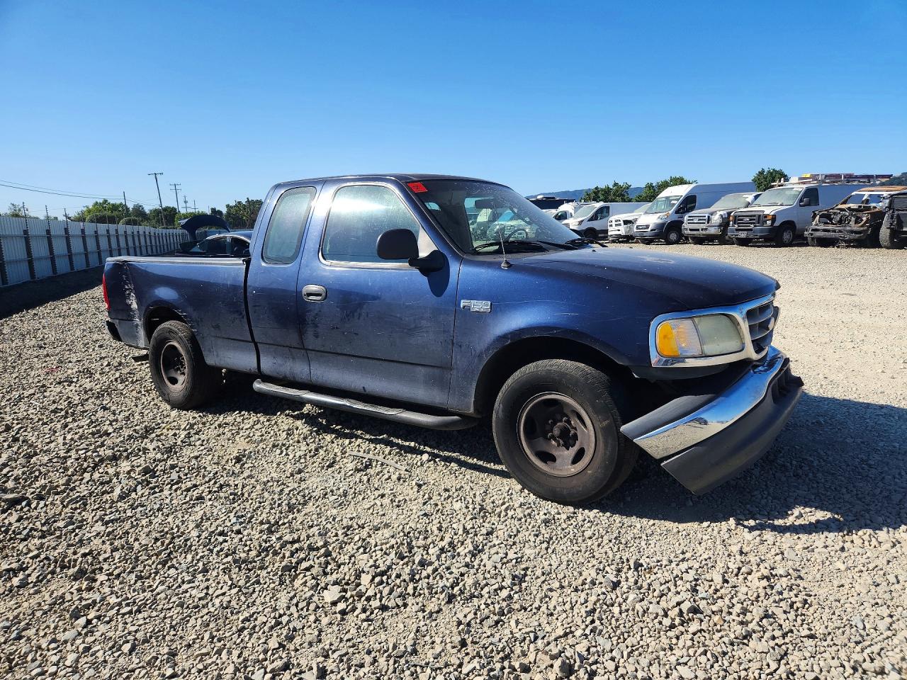 2003 Ford F150 Blue vin: 1FTRX17233NA89022