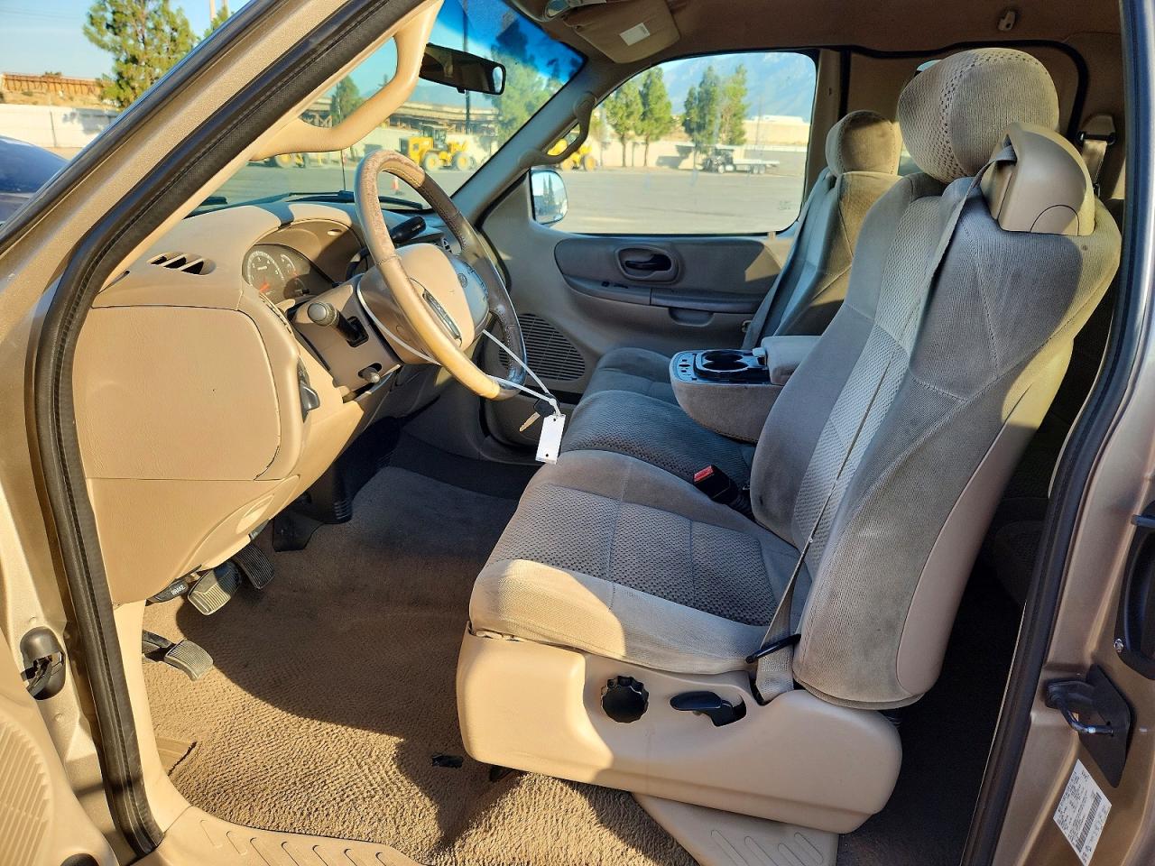 2002 Ford F150 Tan vin: 1FTRX17242NA85205