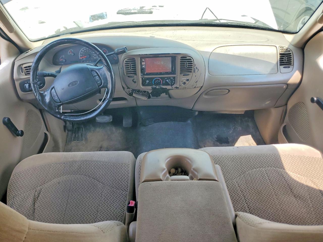 2002 Ford F150 White vin: 1FTRX17252NB04330