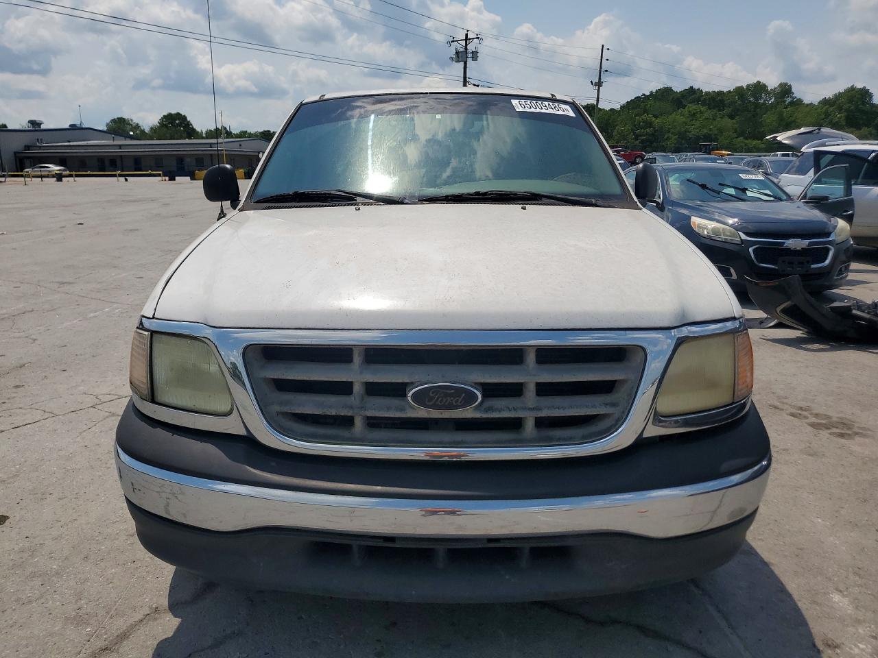 2002 Ford F150 White vin: 1FTRX17252NB04330