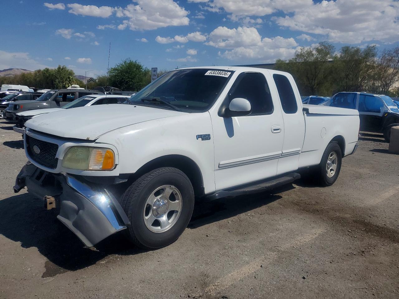 2002 Ford F150 White vin: 1FTRX17252NB12816