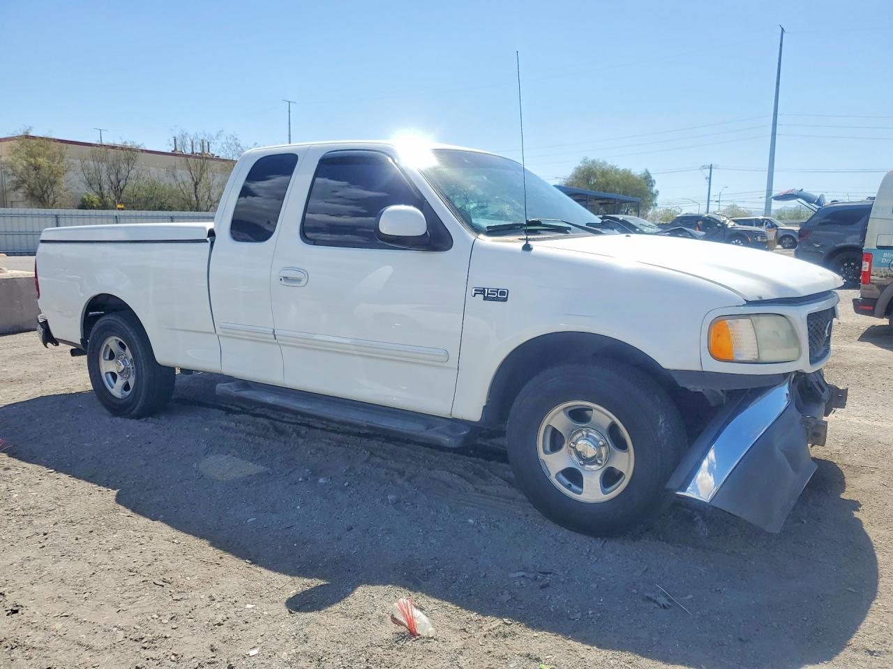 2002 Ford F150 White vin: 1FTRX17252NB12816