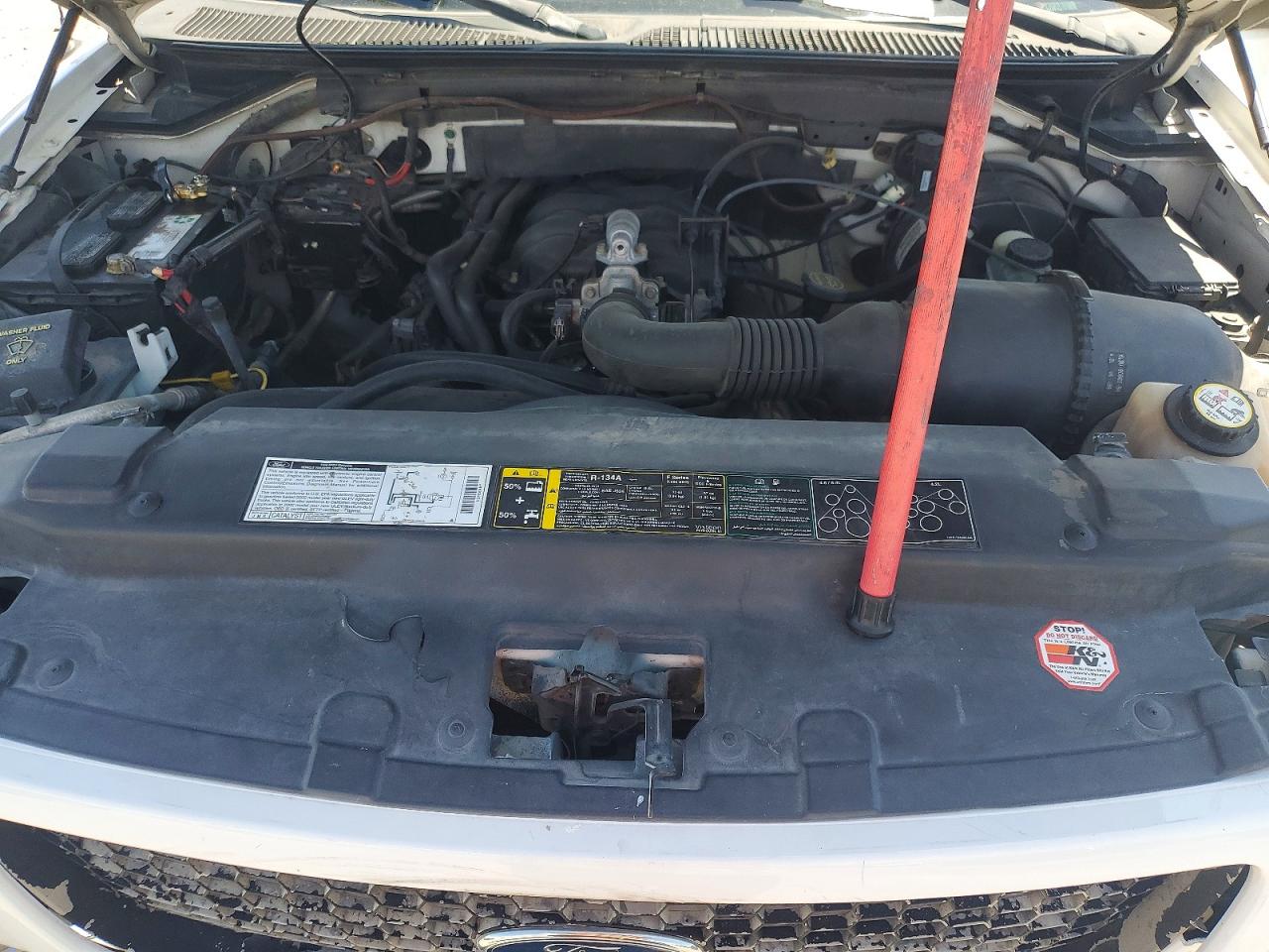 2002 Ford F150 White vin: 1FTRX17252NB12816