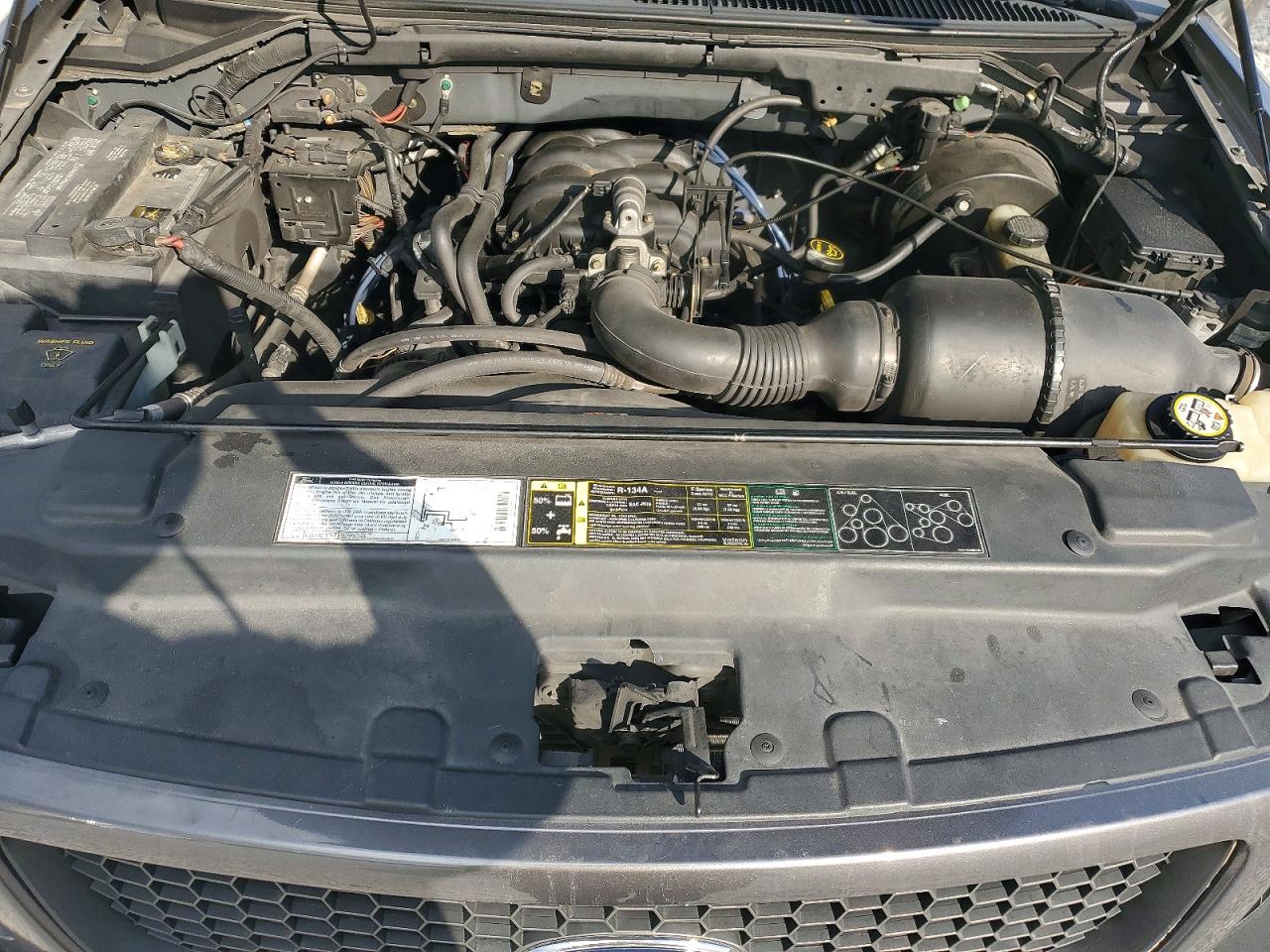 2002 Ford F150 Gray vin: 1FTRX17262NA70611