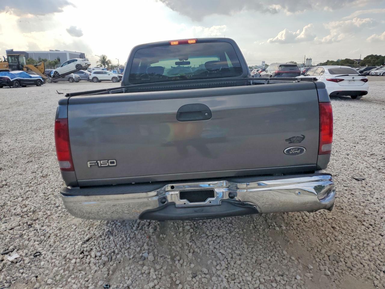 2002 Ford F150 Gray vin: 1FTRX17262NA70611
