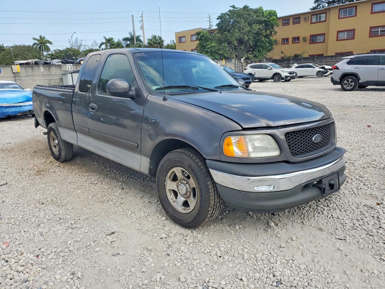 2002 Ford F150 Gray vin: 1FTRX17262NA70611