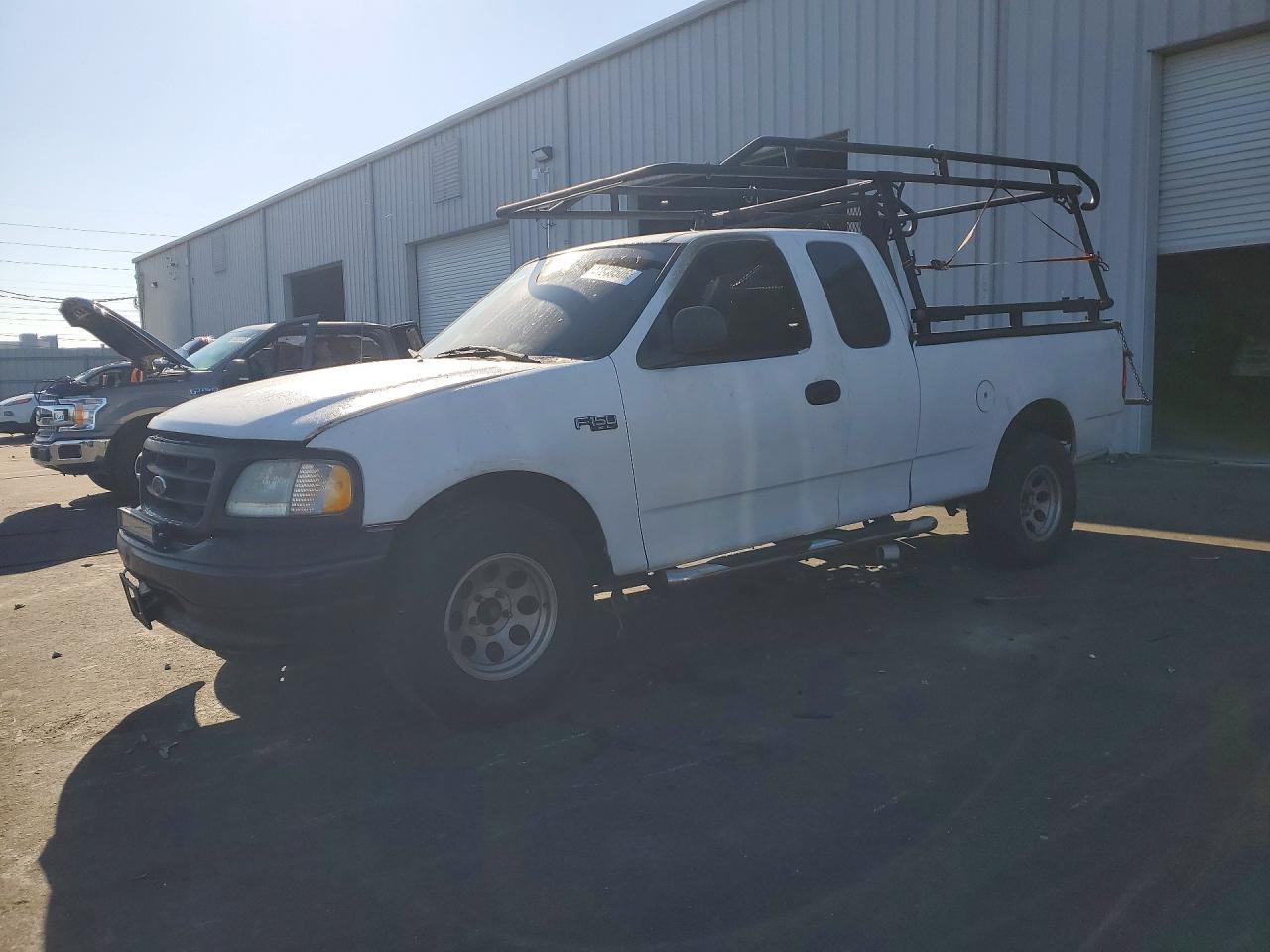 2003 Ford F150 White vin: 1FTRX17263NB19470