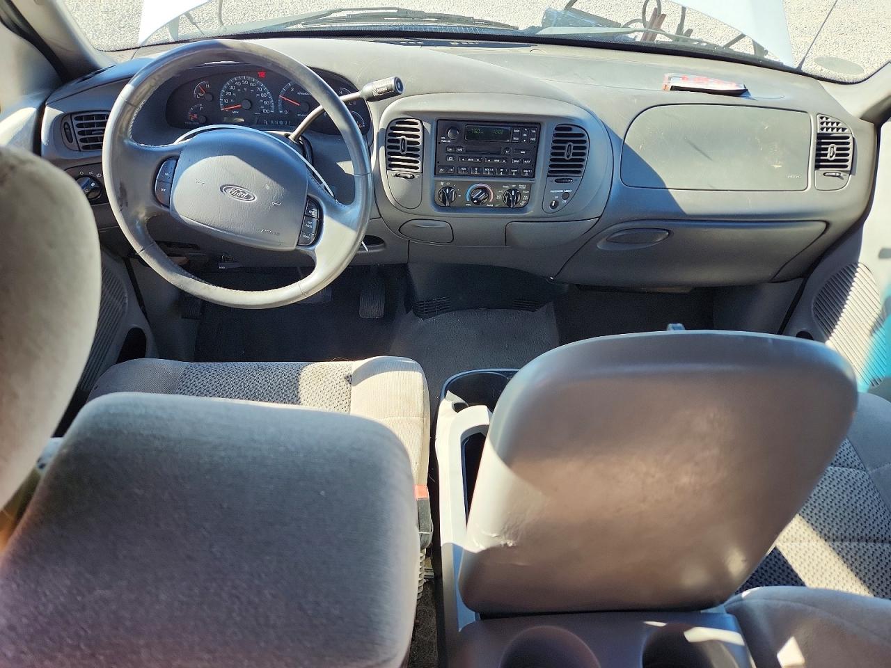 2002 Ford F150 White vin: 1FTRX17272NB09447