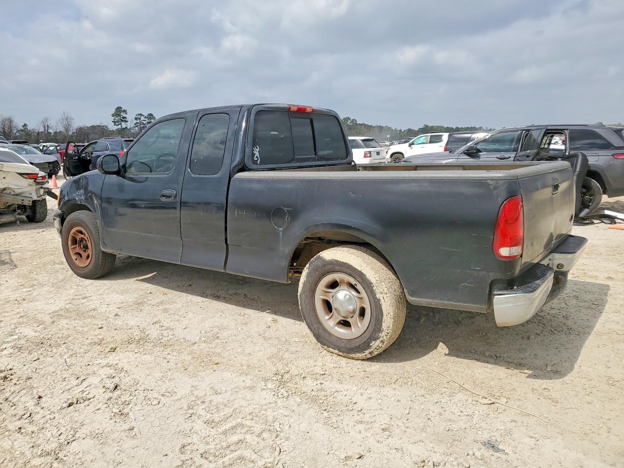 2002 Ford F150 Black vin: 1FTRX172X2NB35069