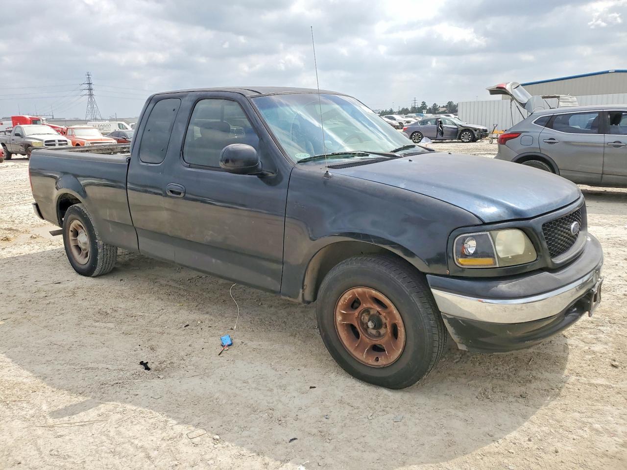 2002 Ford F150 Black vin: 1FTRX172X2NB35069