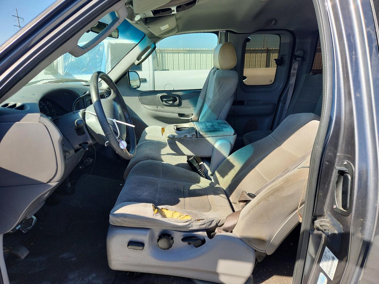 2002 Ford F150 Серый vin: 1FTRX172X2NB51661