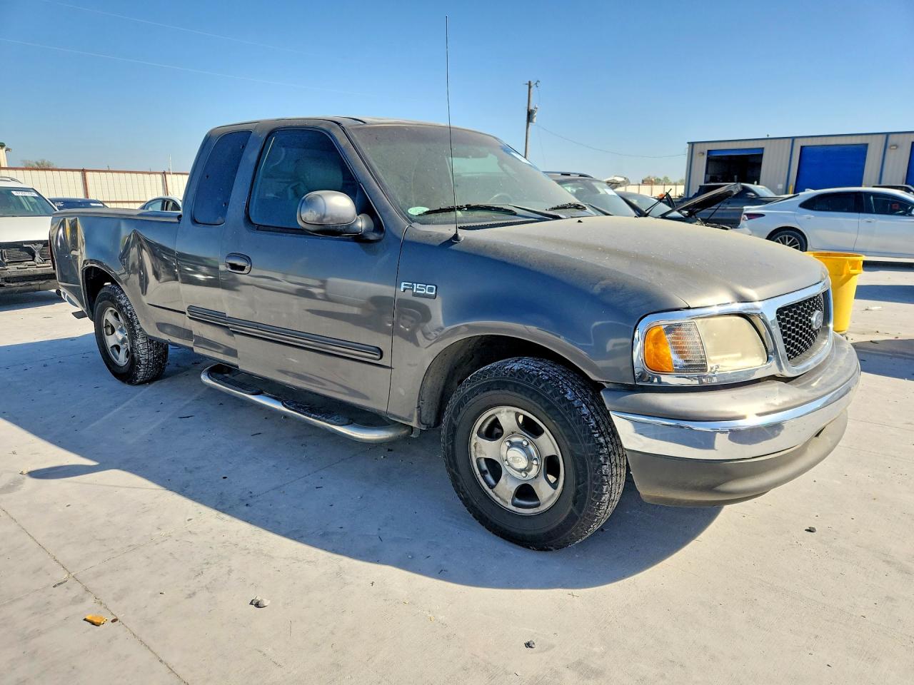 2002 Ford F150 Серый vin: 1FTRX172X2NB51661