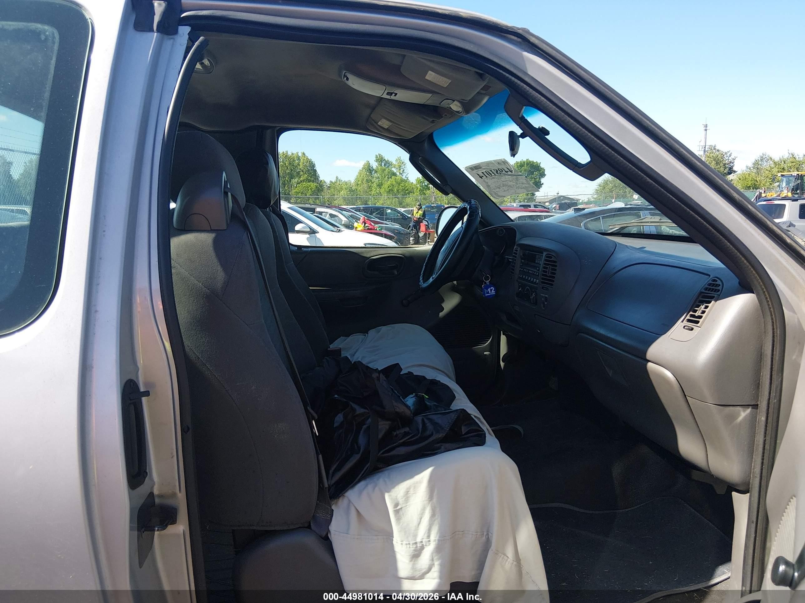 2003 Ford F-150 Xl/xlt White vin: 1FTRX172X3NB01151