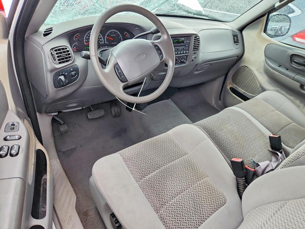 2002 Ford F150 Белый vin: 1FTRX17L02NB77470