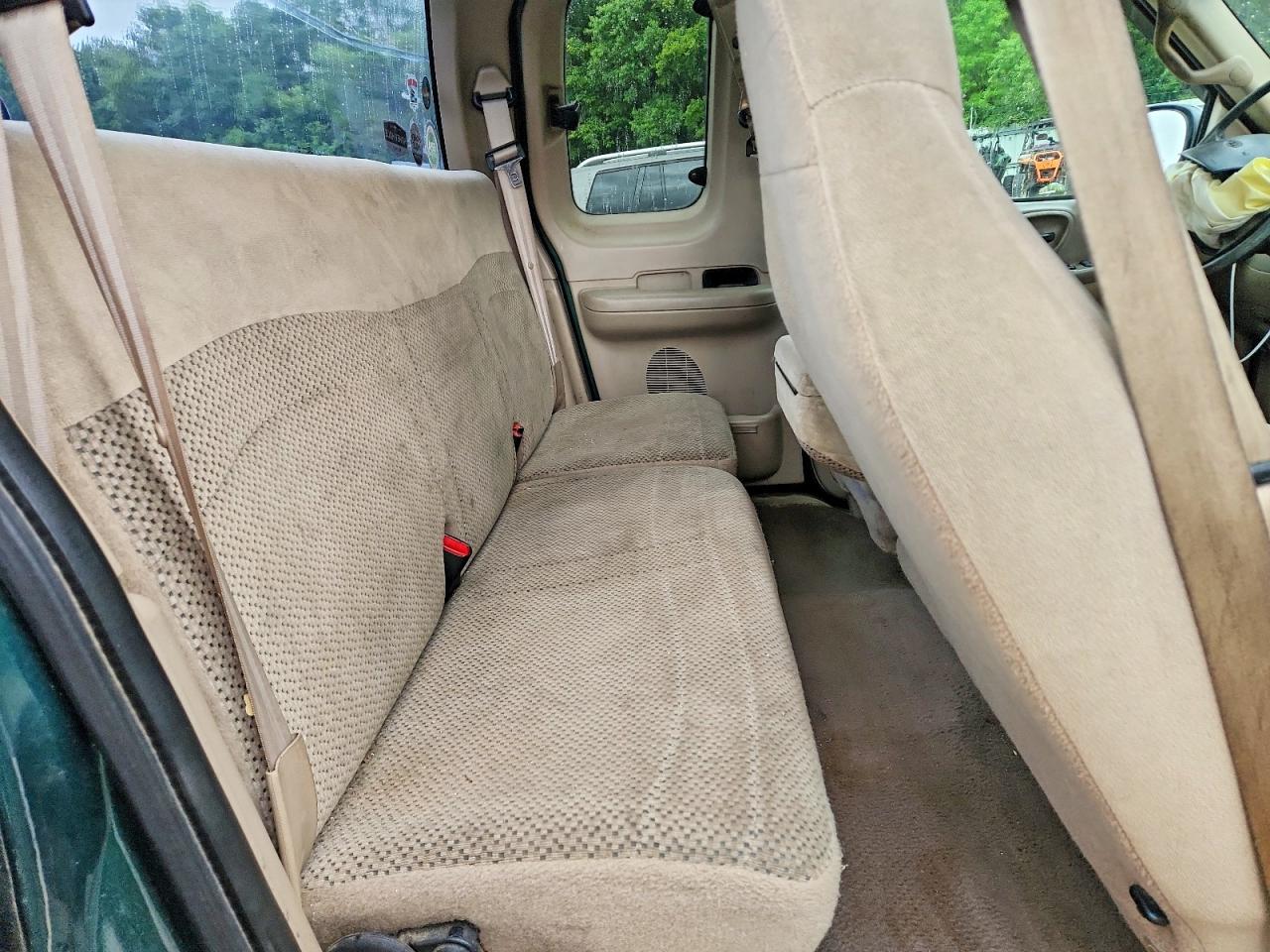 2000 Ford F150 Green vin: 1FTRX17L0YKA32343