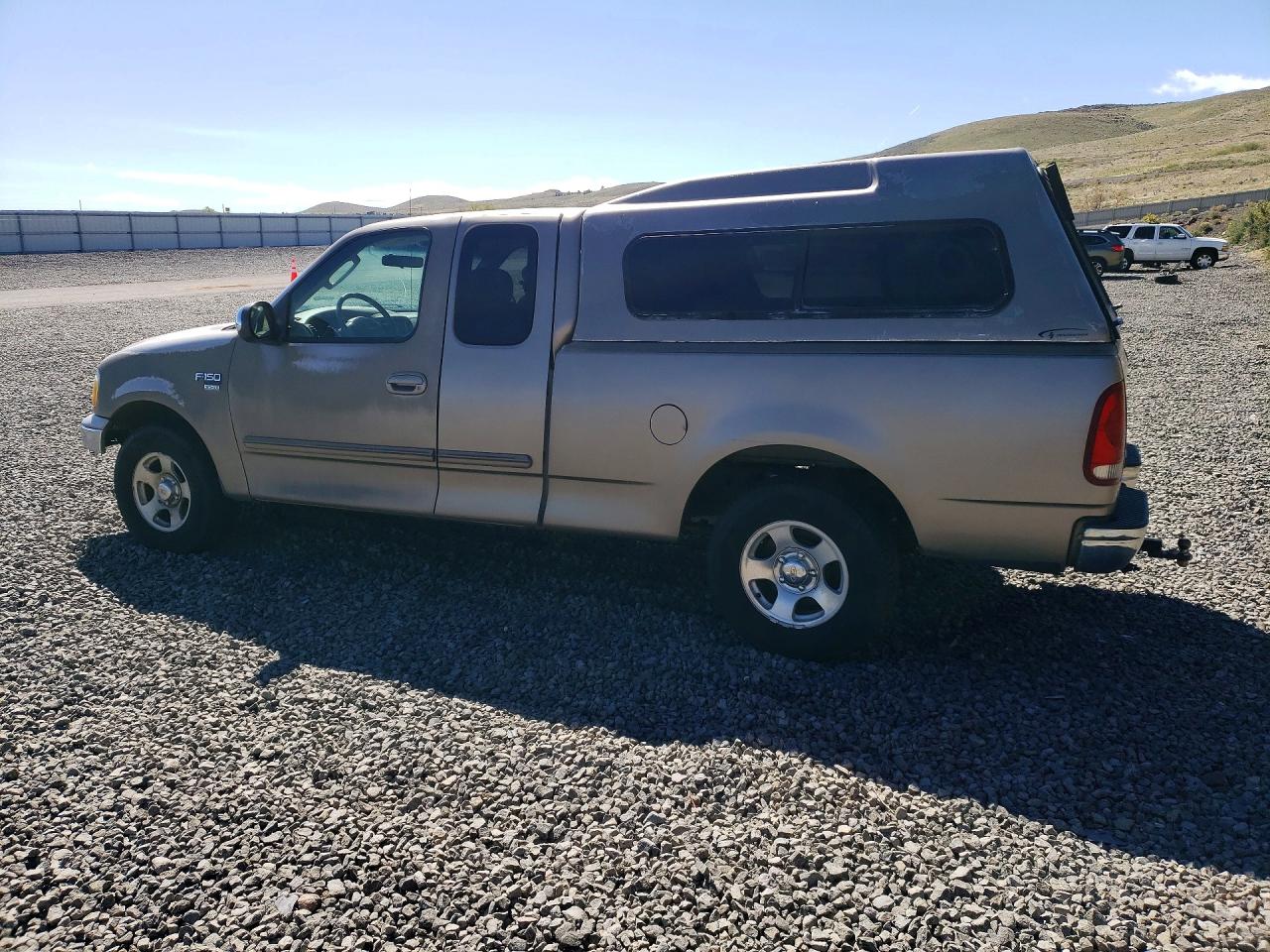 2002 Ford F150 Желто-коричневый vin: 1FTRX17L12NB94407