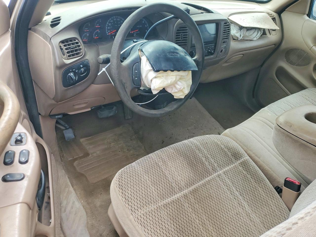 1998 Ford F150 Tan vin: 1FTRX17L1WKB78165