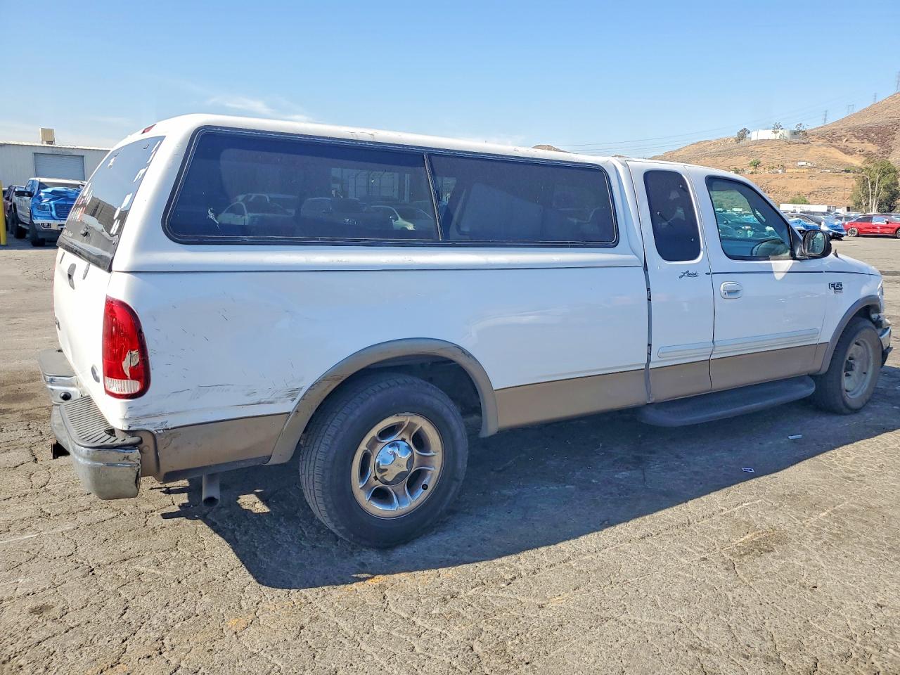 2001 Ford F150 Белый vin: 1FTRX17L21KA17106