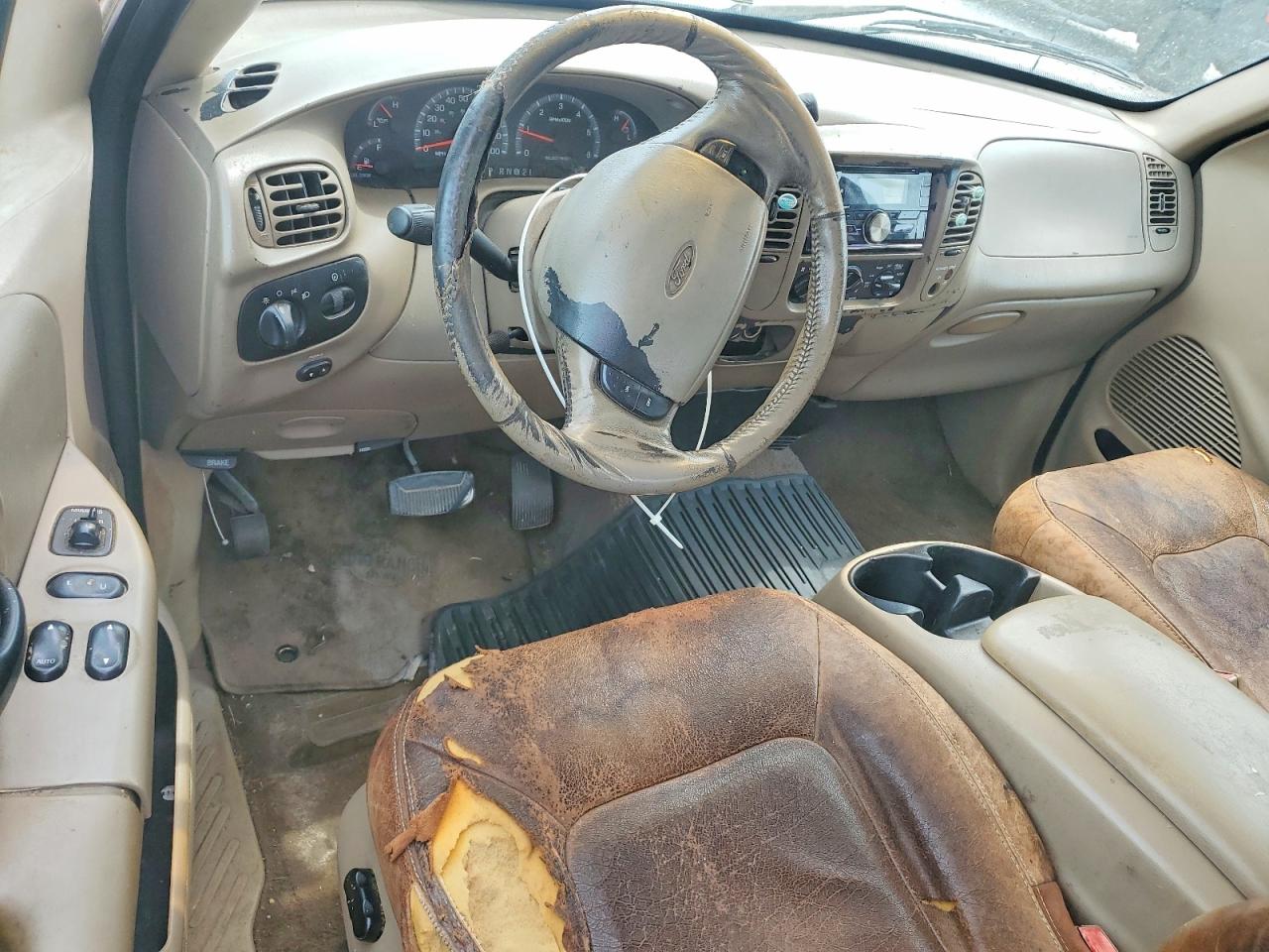2001 Ford F150 Белый vin: 1FTRX17L31KE52099