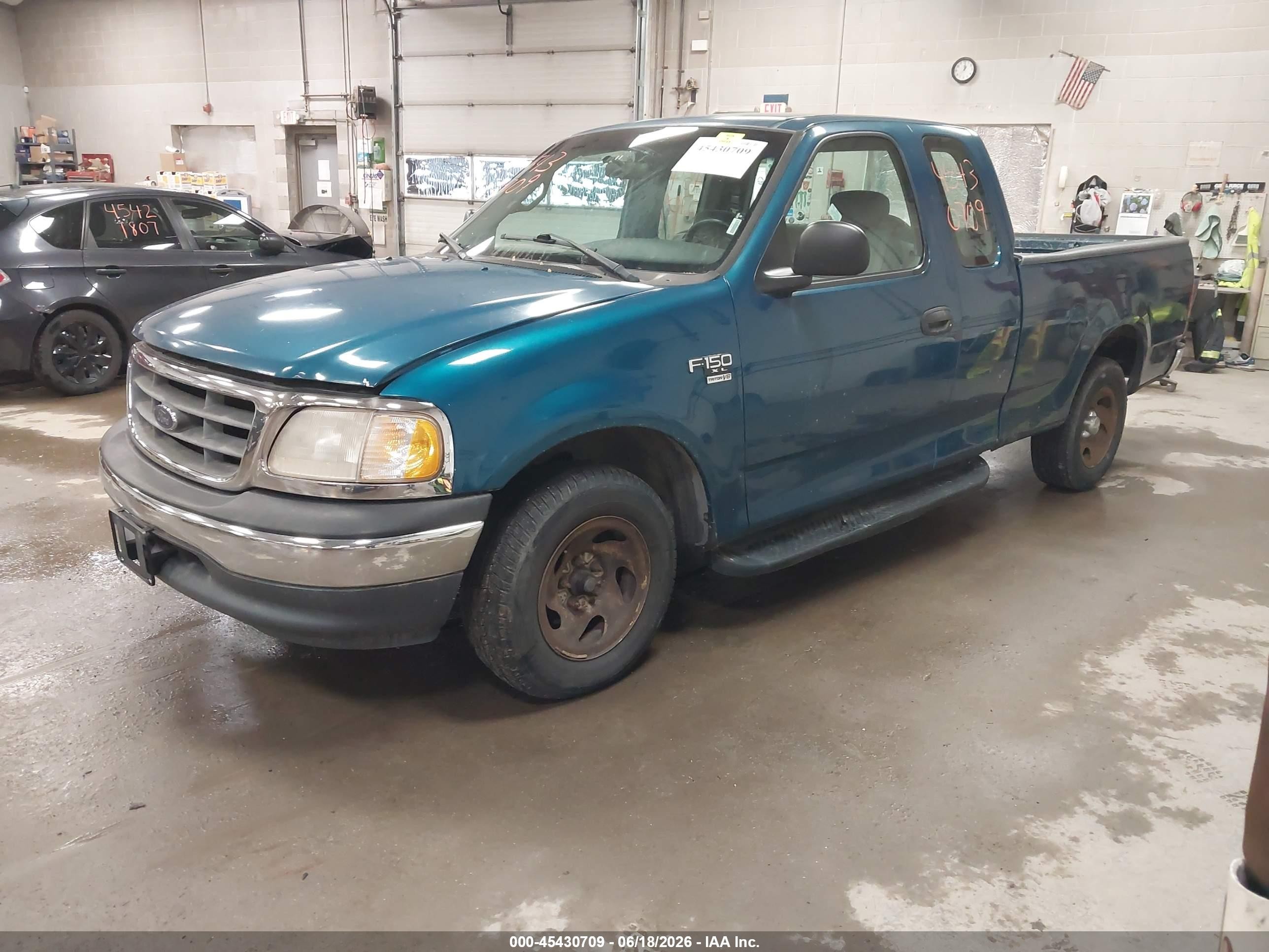 2001 Ford F-150 Lariat/xl/xlt Бирюзовый vin: 1FTRX17L31NB60578